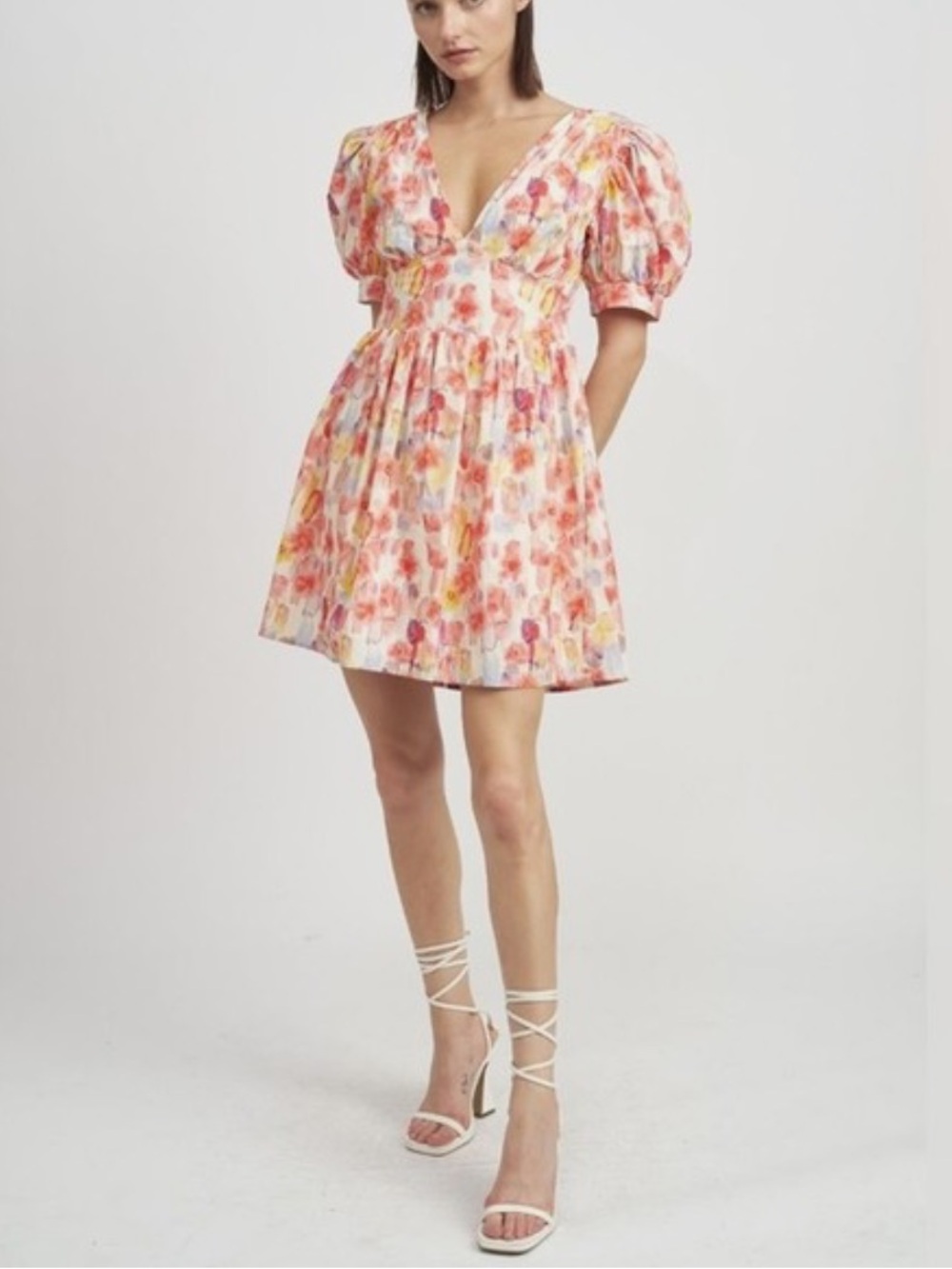 En Saison Floral Puff-Sleeve Backless Mini Dress in Pink and Yellow